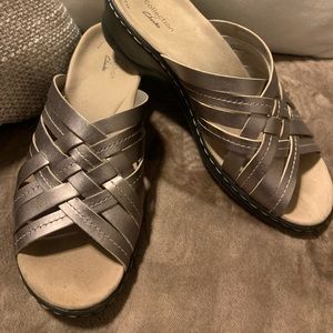Sandals, size 8